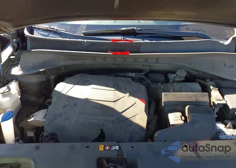 2020 Kia Sorento 3.3L S из США, поврежденный, VIN 5XYPG4A51LG643693